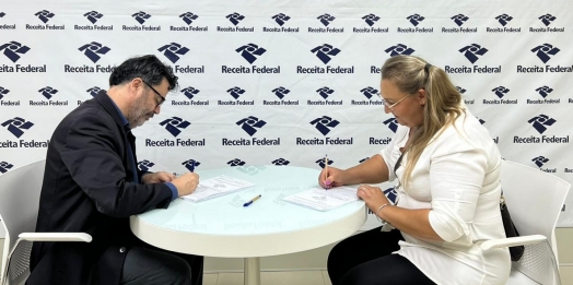 Receita Federal doa mercadorias à APAE de Matelândia