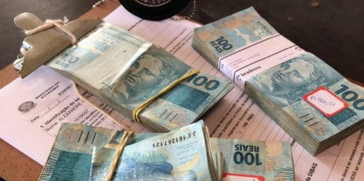 Receita Federal realiza apreensões de moeda e anabolizantes na Ponte Internacional da Amizade