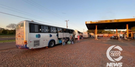 Receita Federal retém quatro ônibus carregados com mercadorias estrangeiras entre Foz e São Miguel do Iguaçu