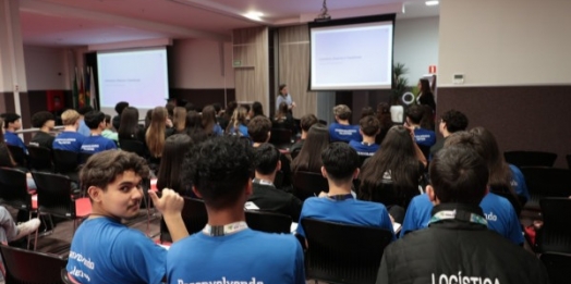 Rede de Farmácias São João realiza 2º Encontro de Desenvolvimento com 103 jovens aprendizes