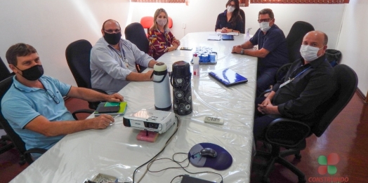 Representantes da Sanepar estiveram em Missal para discutir o protocolo de intenções de implantação da rede de esgoto