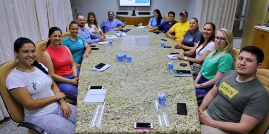 Representantes do SINDAFEP visitam Itaipulândia e explanam sobre o Prêmio Gestor Público Paraná