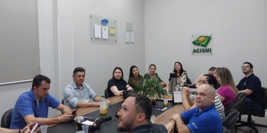 Reunião mensal da diretora da ACISMI alinha projetos em andamento como a Expo São Miguel