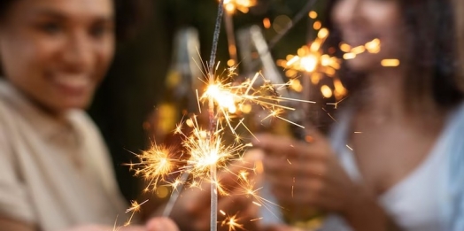 Réveillon na Prainha de Missal: Show Pirotécnico e Baile com a Banda Gralha Azul