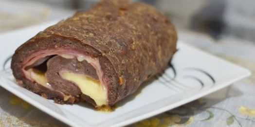 Rocambole de carne fácil com 4 ingredientes