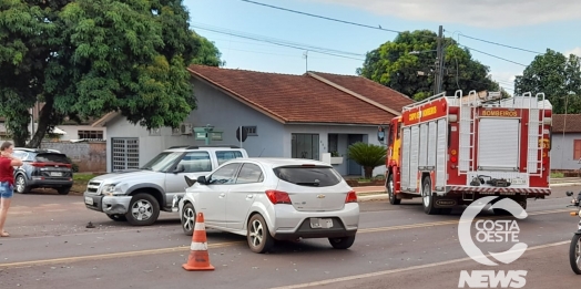 S-10 e Onix se envolvem em acidente na PR-317 em Santa Helena