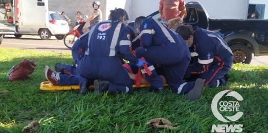 SAMU socorre mulher caída em via pública de Santa Helena; servidores do CAPs prestaram socorro