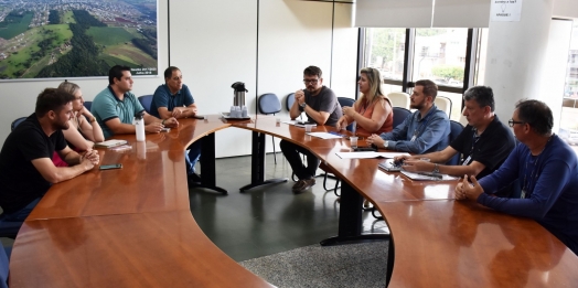 Sanepar apresenta investimentos e debate parcerias com o Governo Municipal