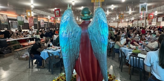 Festa de São Miguel Arcanjo reúne fiéis em São Miguel do Iguaçu