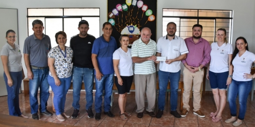 São Miguel do Iguaçu e Acismi entregam lucro das Áreas Vip e Hot da festa de 61 anos para Pestalozzi