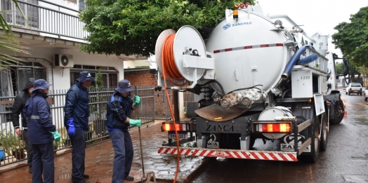 São Miguel do Iguaçu recebe apoio da Sanepar na limpeza das galerias pluviais