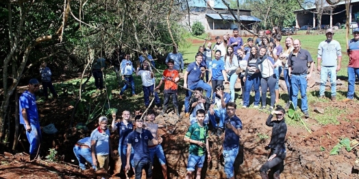 Secretaria de Meio Ambiente de Itaipulândia faz Recuperação de Nascente na Semana da Árvore