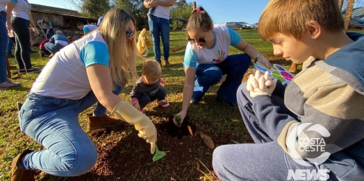 Secretaria de Meio Ambiente de São Miguel do Iguaçu promove plantio de mudas em parceria com cooperativas e Rotary Clube