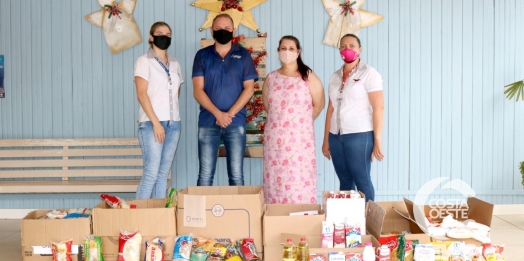 Sempre Vida entrega mais de 200kg de alimentos para a APAE de Marechal Cândido Rondon