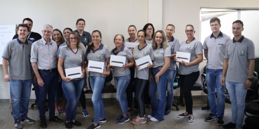 Serranópolis: Secretaria Municipal de Saúde entrega tablets aos agentes comunitários de saúde