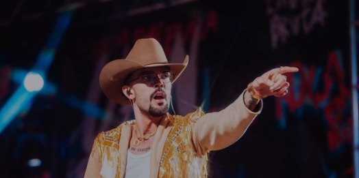 Sertanejo Luan Pereira passa mal durante show em Barretos