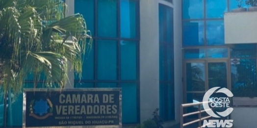 Sessão da câmara de São Miguel do Iguaçu discute projetos de lei e indicações