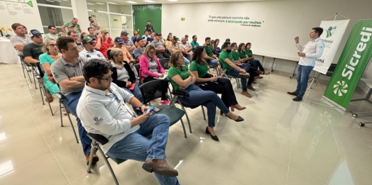 Sicredi Vanguarda e IDR-Paraná promovem torneio de silagem a produtores de Santa Helena