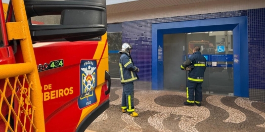 Sistema de segurança gera fumaça em agência bancária de Santa Helena