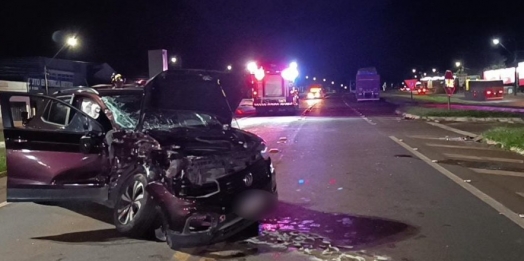 Três pessoas ficam feridas em acidente na BR-277 em Santa Tereza do Oeste