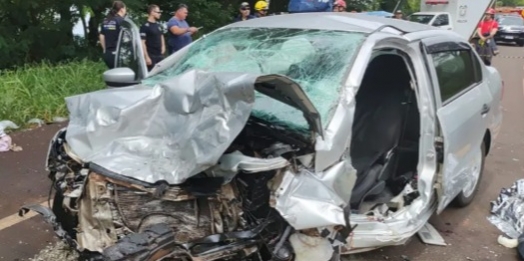 Três pessoas morrem e outras duas ficam gravemente feridas após batida entre dois carros, em Corbélia