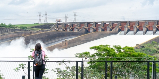 Turismo de Itaipu recebeu 11.516 visitantes no feriadão, 4 mil pessoas a mais do que o previsto