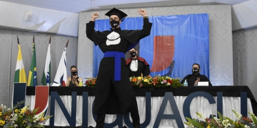 UNIGUAÇU realiza colação de grau de Agronomia, Ciências Biológicas, Ciências Contábeis, Educação Física e Pedagogia