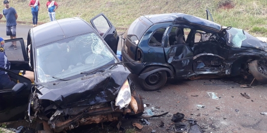Veículo de Santa Helena se envolve em acidente em Ouro Verde do Oeste