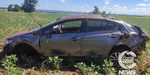 Veículo tem rodas arrancadas após acidente em Diamante D
