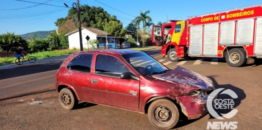 Veículos colidem na PR 317, em distrito de Santa Helena