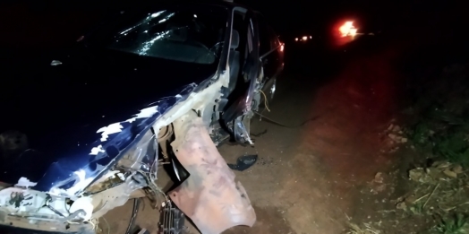 Veículos perdem as rodas em acidente na PR 497 em São Miguel do Iguaçu