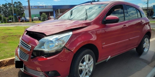 Veículos se envolvem em acidente na PR 317, trevo de acesso à Santa Helena