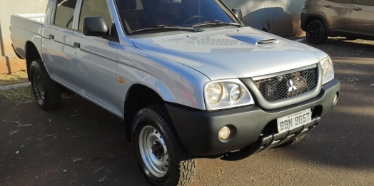 Viatura da Polícia Federal é furtada em Foz do Iguaçu e levada ao Paraguai