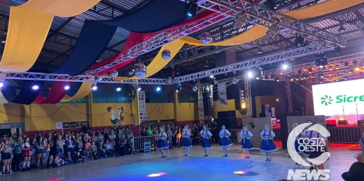 Visitantes da Deutsches Fest 2022 em Missal animam primeiro dia e evento tem programação intensa até domingo (24)