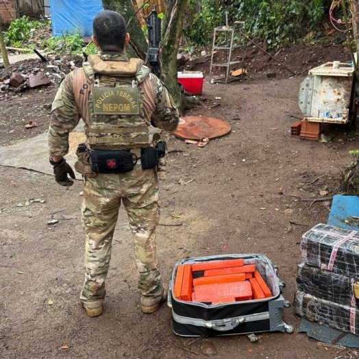 Ação conjunta da PF, PM e Exército apreende 88,9kg de maconha em Foz do Iguaçu
