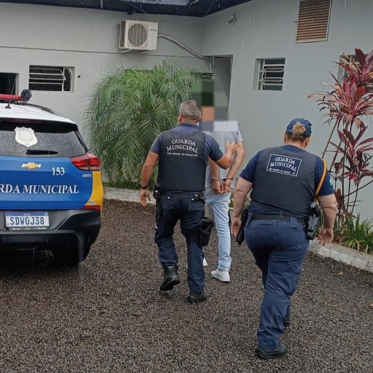 Ação conjunta entre Guarda Municipal e Polícia Civil, cumpre mandado de prisão em São Miguel do Iguaçu