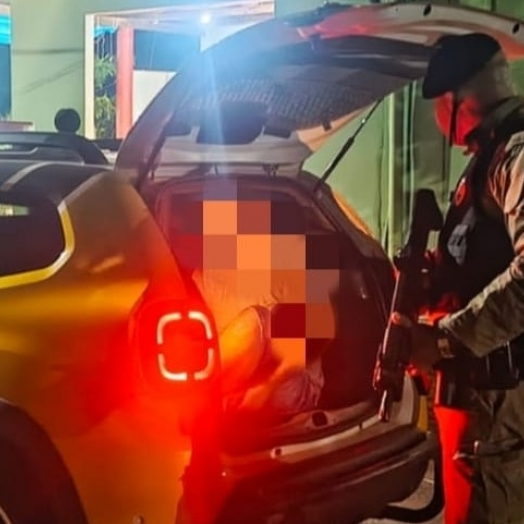 Ação policial apreende arma de fogo e cumpre mandado de prisão no distrito de São Jorge
