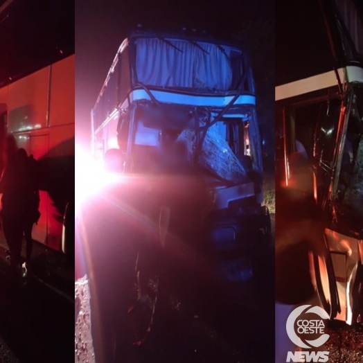 Acidente envolve carreta e ônibus na BR-277, em Medianeira