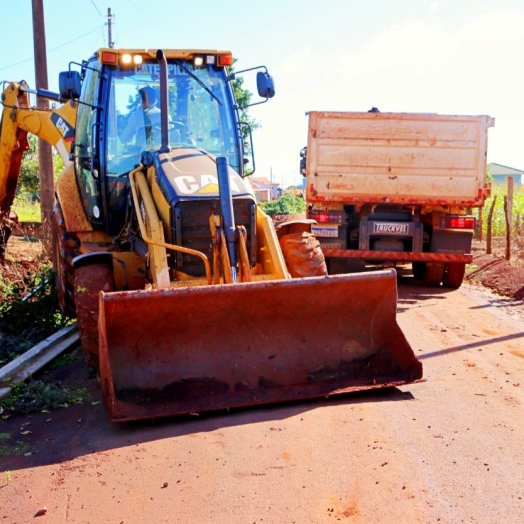 Administração de Itaipulândia atende pedidos de moradores e soluciona problema de rua em Santa Inês