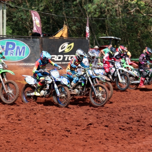 Adrenalina e velocidade marcam a 6ª Etapa do Sportbay Paranaense de Motocross em Santa Helena