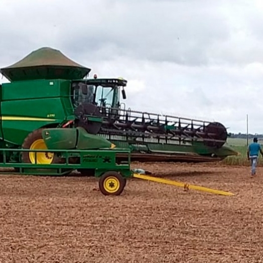 Agricultor morre eletrocutado durante colheita de soja no Paraguai