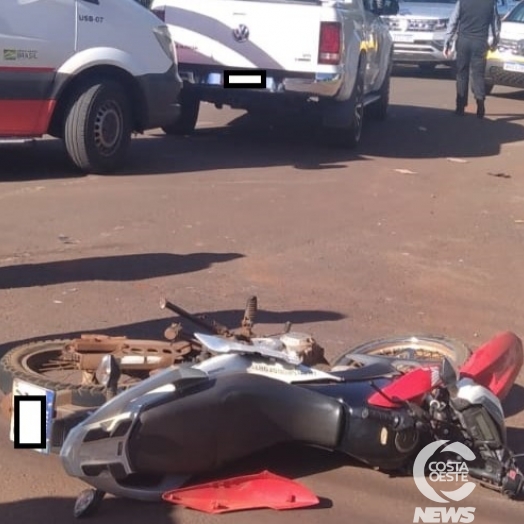 Amarok e Honda Bros se envolvem em acidente em Santa Helena; motociclista se feriu