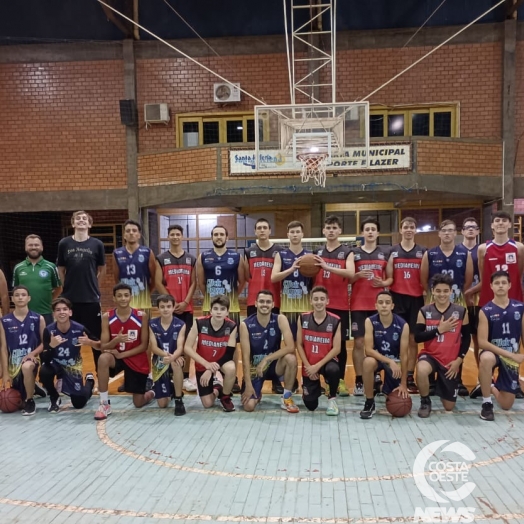 Amistoso reúne equipes de basquete de Santa Helena e Medianeira