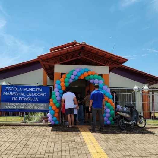 Ano letivo começou nesta segunda-feira com escola nova em Santa Helena