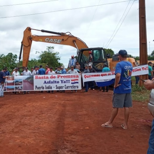 Após término de protesto, trânsito de caminhoneiros está liberado em Puerto Índio