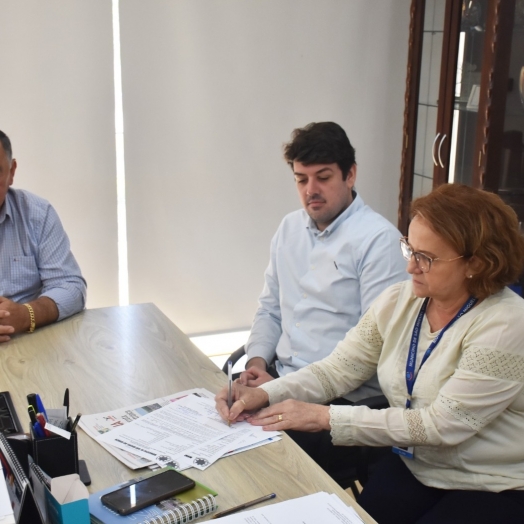 Assinada ordem de serviço para reforma e ampliação da Estratégia Saúde da Família Gaúcha em São Miguel do Iguaçu