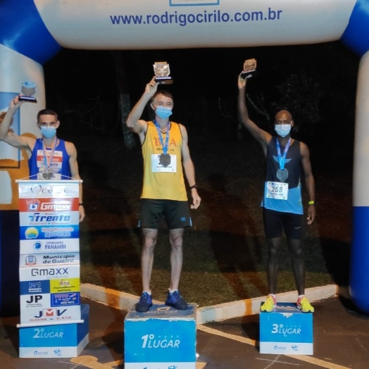 Atletas guairenses conquistam resultado expressivo na corrida de rua “Circuito 8kascavel – 1ª etapa Lago Municipal”