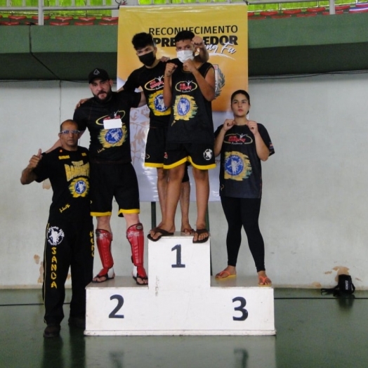 Atletas guairenses representaram o Município de Guaíra no campeonato brasileiro de Kung Fu na cidade de Vinhedo
