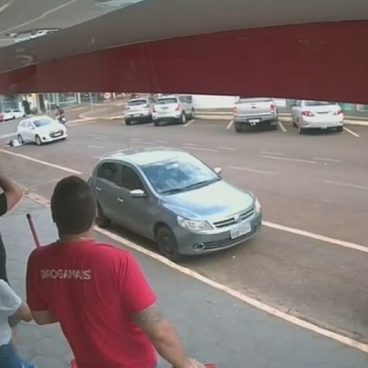 Mulher é atropelada ao atravessar na faixa de pedestre em São Miguel do Iguaçu
