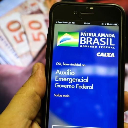 Auxílio emergencial é pago a beneficiários do Bolsa Família com NIS 4